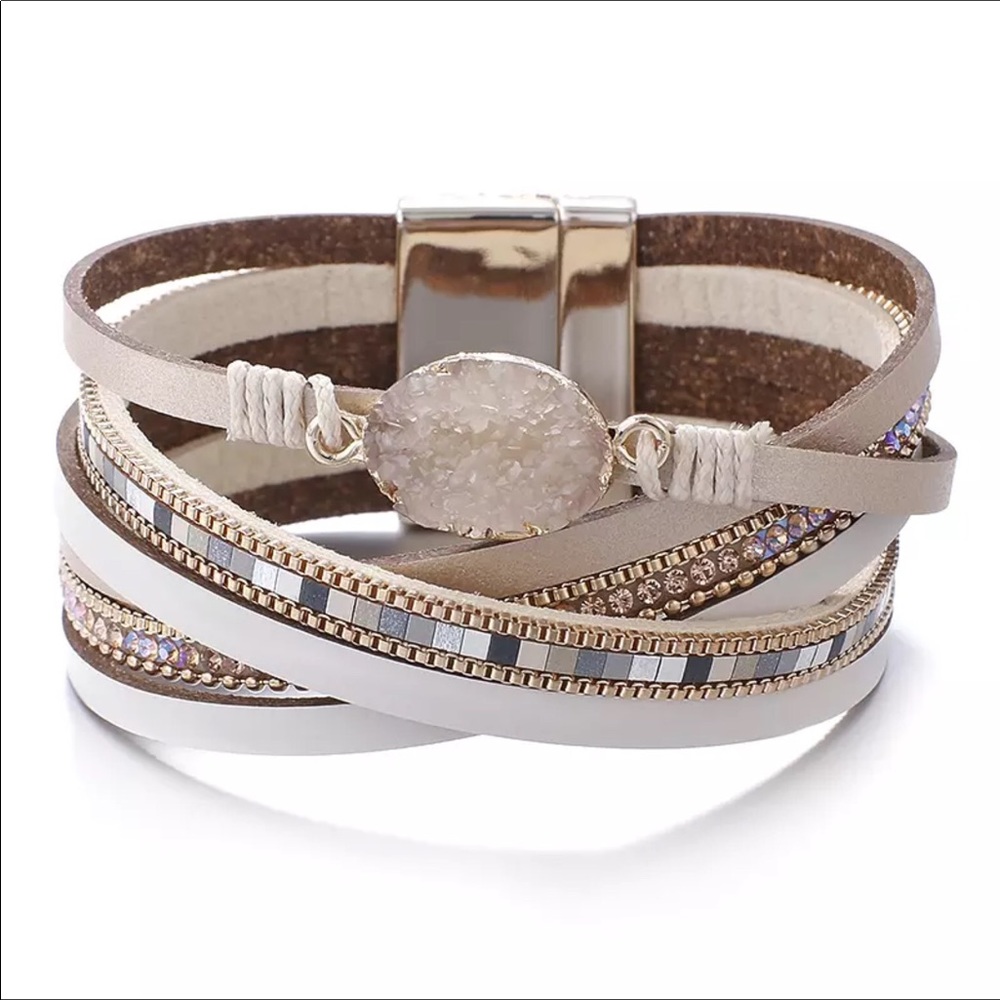 Beautiful Druzy Leather Bracelet. Boho Style 🌟